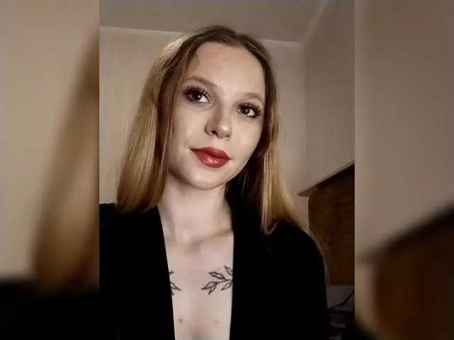 Masturbate to 22 years old 1biscuit1 from BongaCams 1biscuit1 from BongaCams