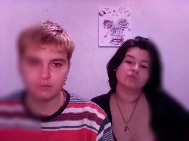 2Lesbians on BongaCams