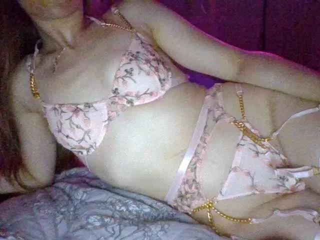 Offline Affectionate-Fairy on BongaCams