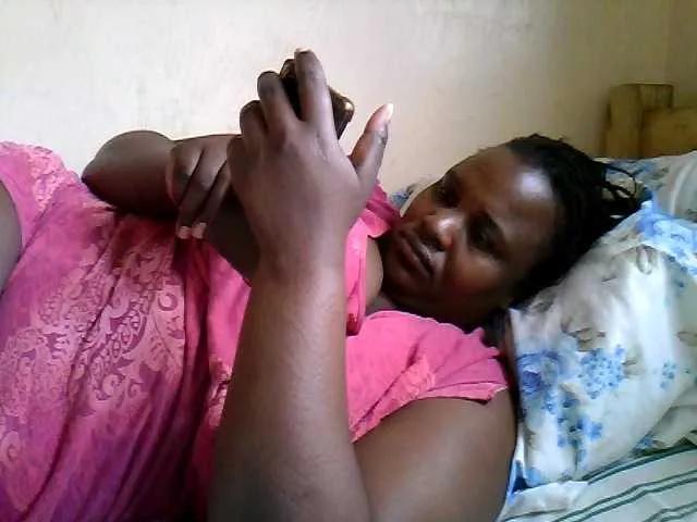 Offline AfricanBBw on BongaCams