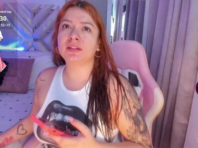 AlanaRouse1 on BongaCams 