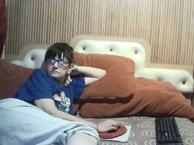 Offline AlanaXDream on BongaCams