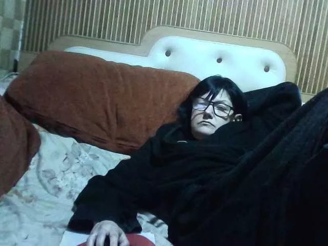 Offline AlanaXDream on BongaCams