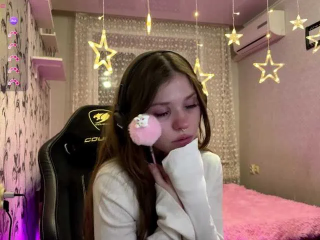 AleidaTeman on BongaCams