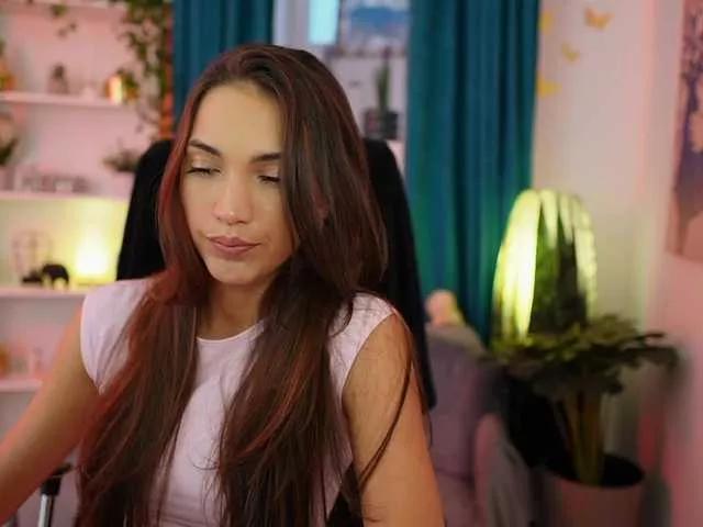 Freechat AlexisLovee on BongaCams