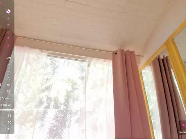 Offline alexispixie on BongaCams