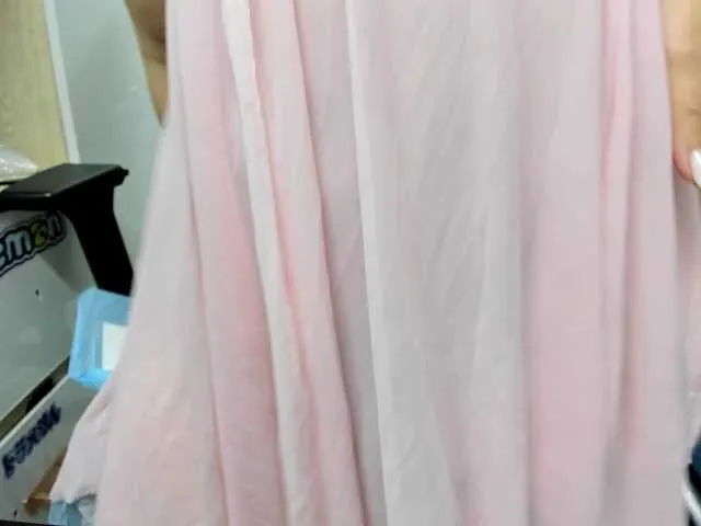 Alice225 on BongaCams