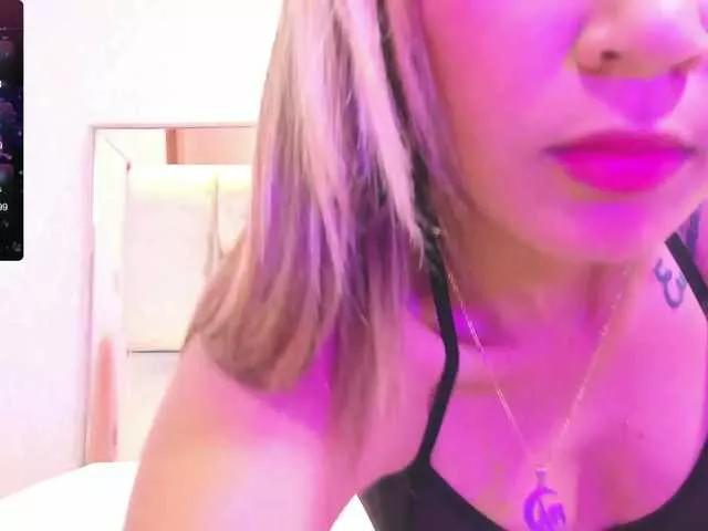 AliceBaker1 on BongaCams 