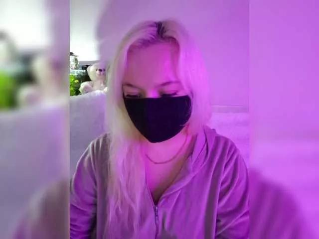Alicekitty on BongaCams 