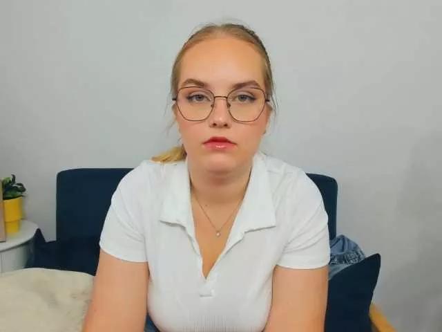 AlicePretty69 on BongaCams