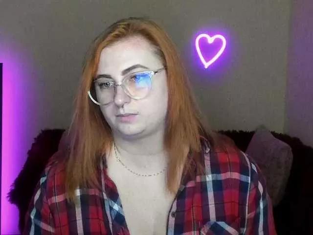 Aliciaredluv on BongaCams