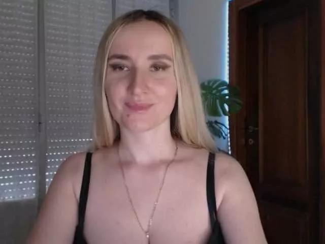 Alina-Lovely on BongaCams 