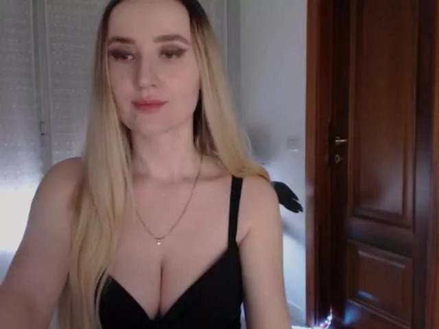 Alina-Lovely on BongaCams 