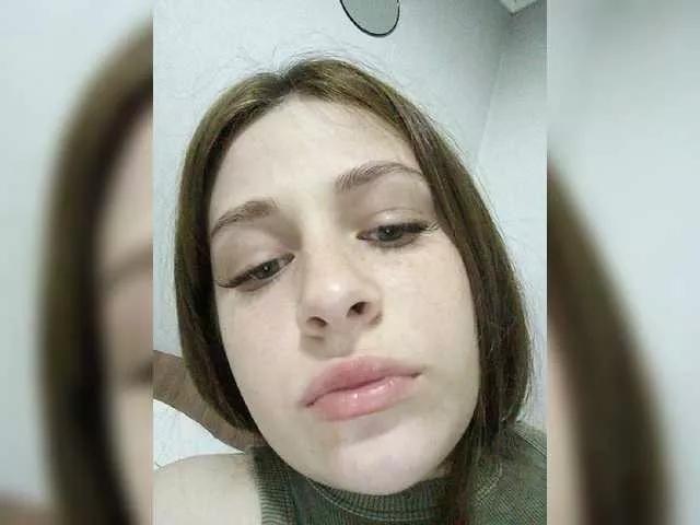 AlixElaine on BongaCams 
