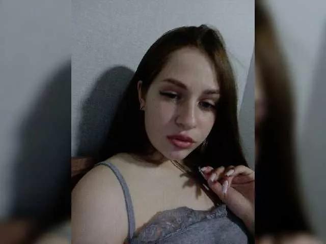 AlixElaine on BongaCams 