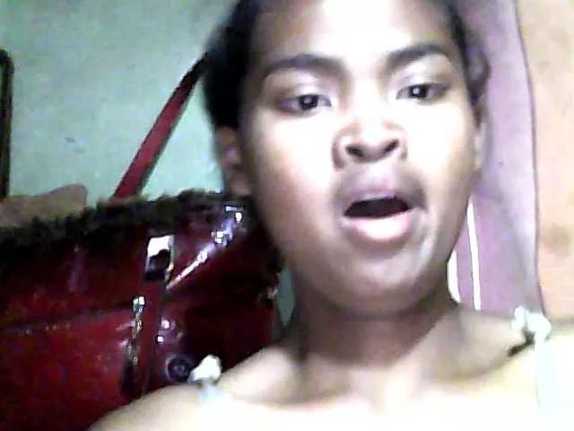 Offline Allycha1 on BongaCams