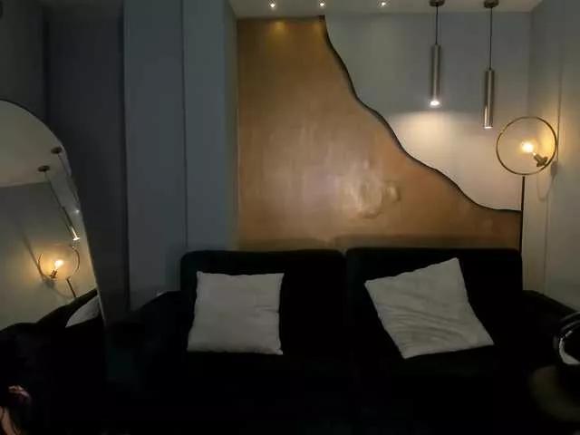 AmaliaCruss on BongaCams
