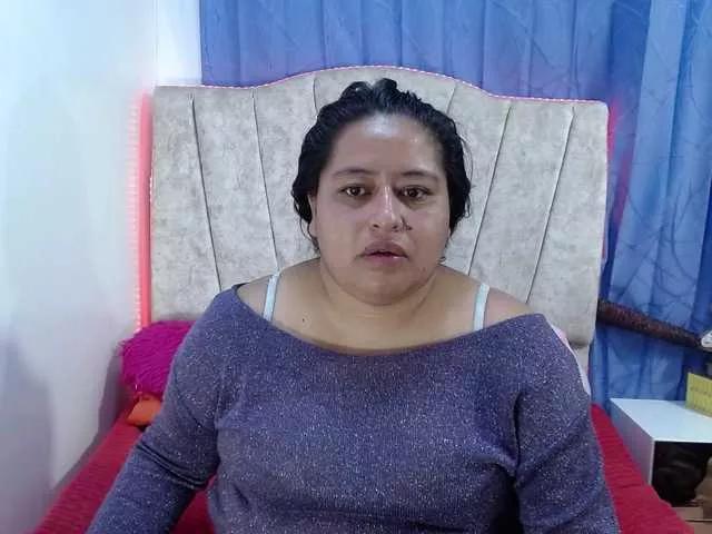 Freechat AMARAA17 on BongaCams