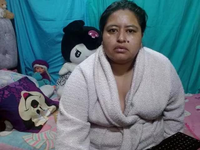 Gorgeous AMARAA17 wants you to fuck her body now AMARAA17 from BongaCams