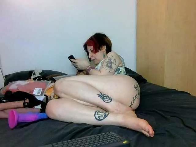 Amateurmilf on BongaCams