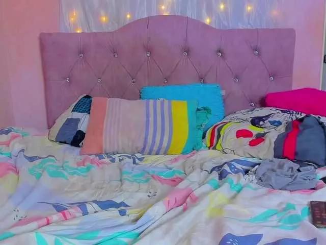 AmyAndAlex on BongaCams 