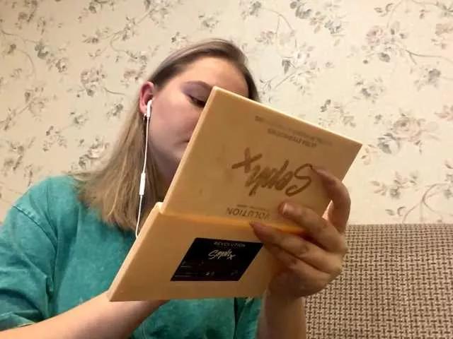 AnalisaDimick on BongaCams 