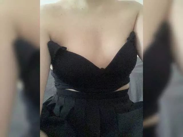 Offline Ananastik on BongaCams