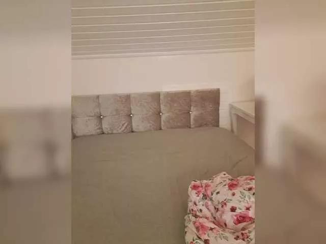 Offline andorphina on BongaCams