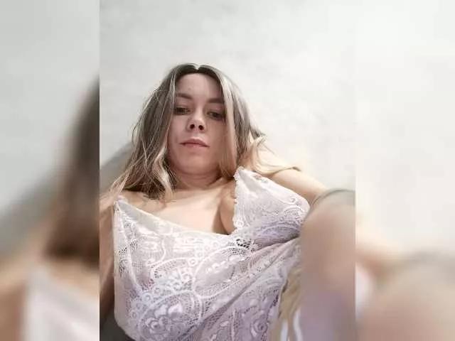 Offline AngelicaLaurs on BongaCams