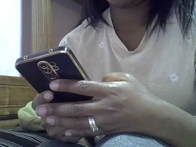 Angelinah75 on BongaCams