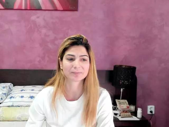 AngelNicolle on BongaCams 