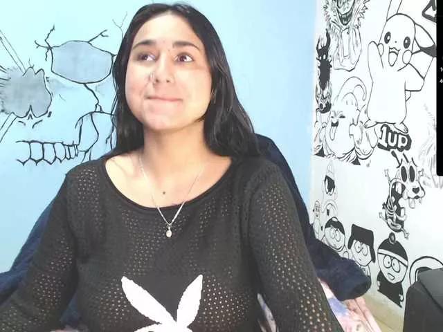 Annyee on BongaCams