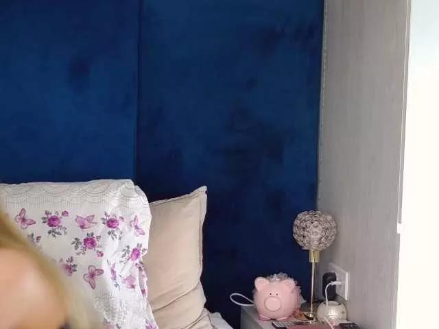 Offline AnyaWilder on BongaCams