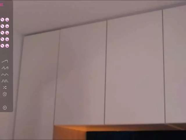 Offline AnyaWilder on BongaCams