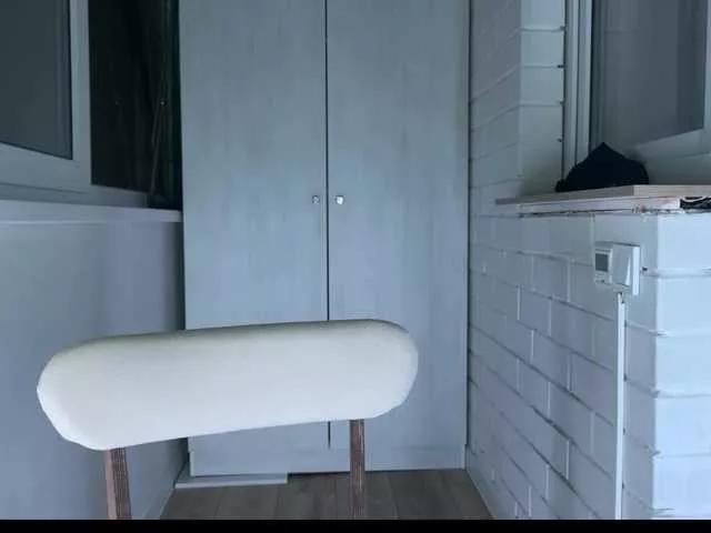 Ari-WY on BongaCams 