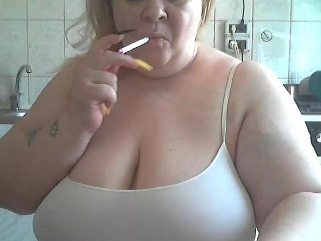 AriannaMilf on BongaCams 