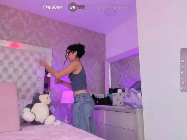 ArielMoore on BongaCams 