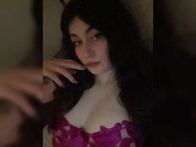 Offline BabyMilia717 on BongaCams