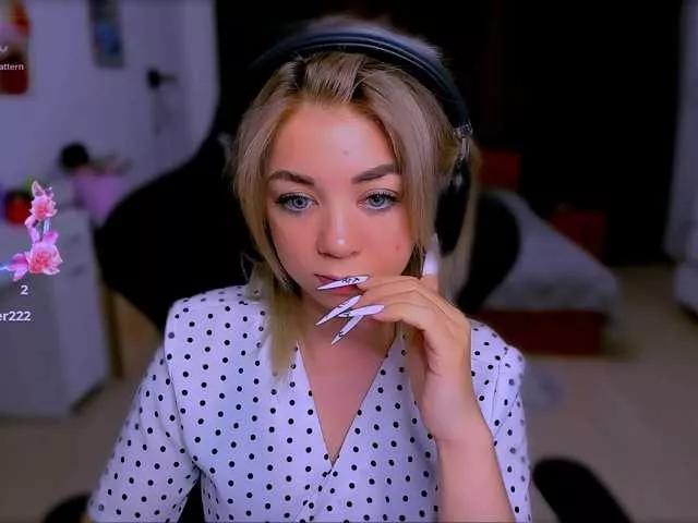 Offline BabyNicole on BongaCams