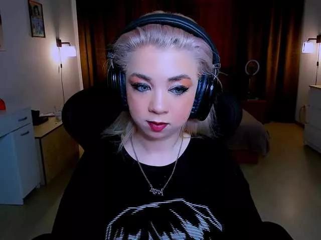 Offline BabyNicole on BongaCams