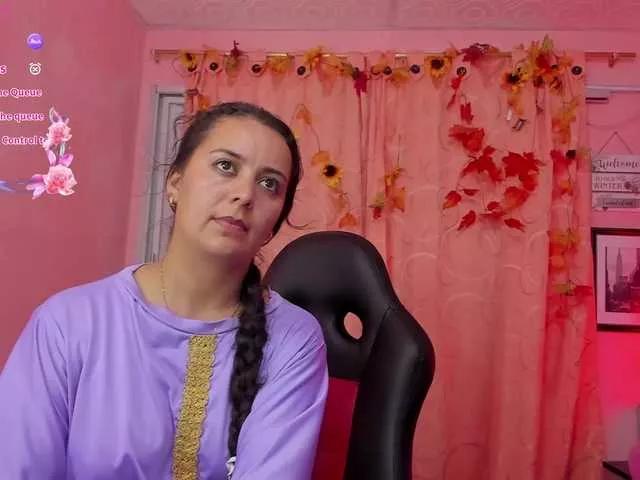 Freechat BadraSaadi on BongaCams