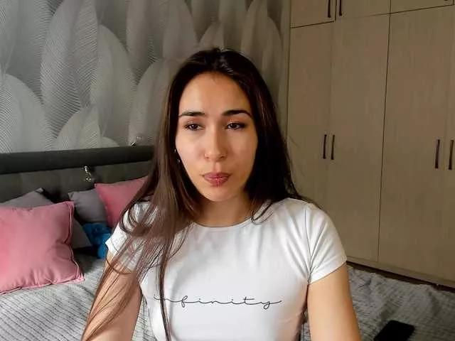 Bambiiiii on BongaCams 