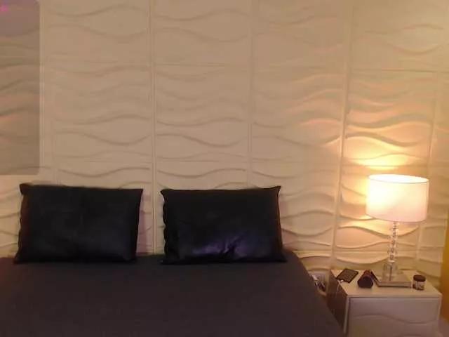 Freechat BelaJones on BongaCams