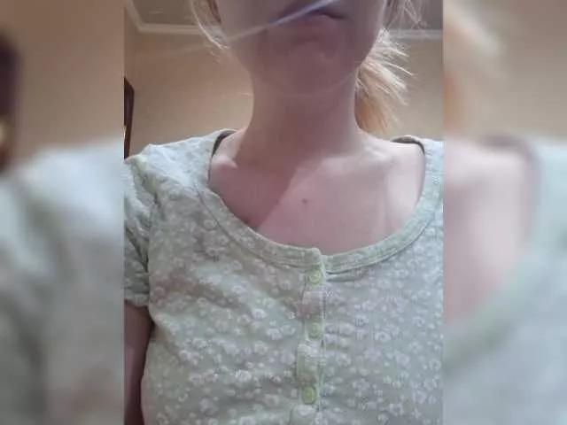 Join 18 years old Belosneshkaaaaaa from BongaCams Belosneshkaaaaaa from BongaCams