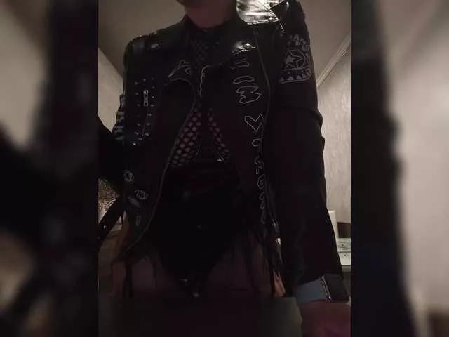 Offline Biggirl777 on BongaCams