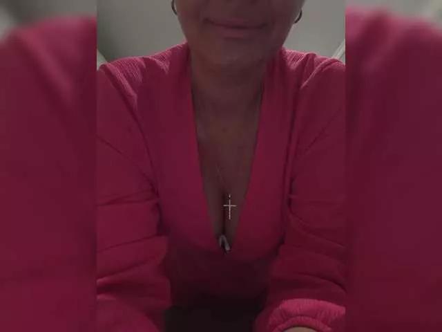 Offline Biggirl777 on BongaCams