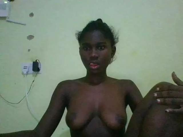 Blackgally2 on BongaCams 