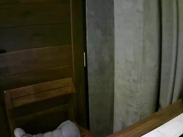 BlondeDollTia on BongaCams