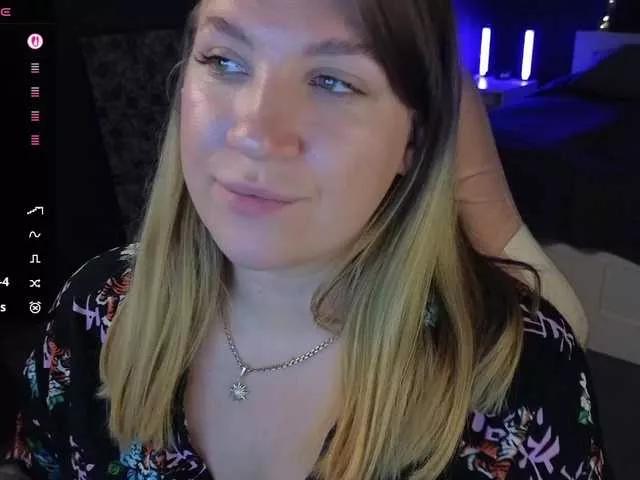 Offline BloomBambi on BongaCams