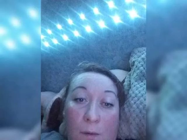 Offline BrideyMollie on BongaCams